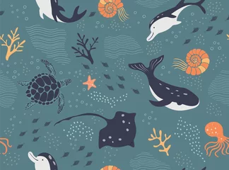 Papier Peint photo Vie marine Seamless vector pattern with sea creatures. Turtle, stingray, octopus, whale and dolphins. Ocean print. Hand drawn illustration.