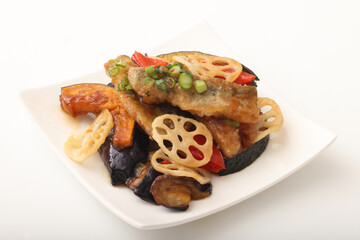 さんまと野菜の黒酢あんかけ