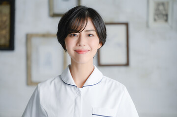 エステや看護師さんのイメージで使いやすい美しい女性