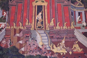 The murals behind the main Buddha image are the three worlds: heaven, humans, and hell. There are points of interest in the chapel of Wat Saket.