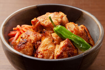 鶏肉の照り焼き丼