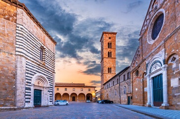Volterra, Italy - Cathedral of Santa Maria Assunta, medieval Tuscany. - obrazy, fototapety, plakaty