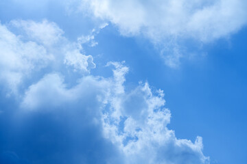 Fototapeta premium Dramatic sky with white clouds.