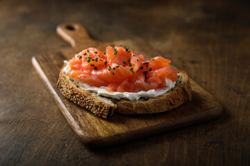 Smoked salmon toast with cream cheese