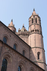 Fototapeta na wymiar Historic brick facade of the landmark „Dom St. Peter“ (Worms Cathedral)