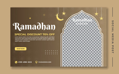 Ramadhan sale banner template