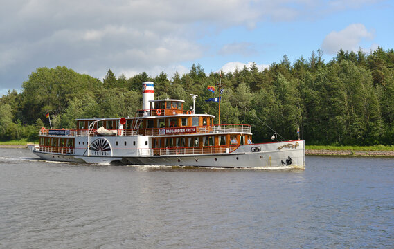 Seitenraddampfer Freya im Nord-Ostsee-Kanal 