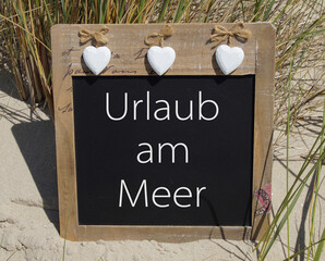 Urlaub am Meer - Kreidetafel mit Herzchen