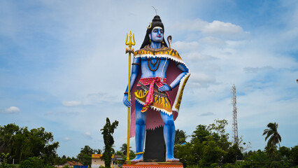 beautiful view of hindu god LORD SHIVA STATUE standing pose 