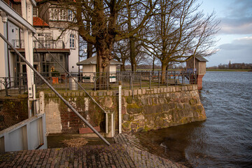 Sturmflut an der Elbe Sturmtief Ylenia 17.02.2022 in Hamburg am Pegel Zollenspieker