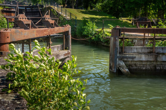 The Trollh&auml;ttan waterfalls and the lock area is a nice area and a must for all tourists in Trollh&auml;ttan and Bohusl&auml;n.