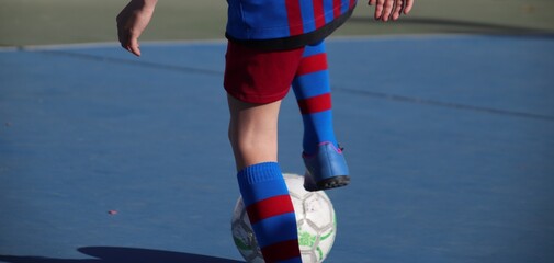 Obraz premium child playing football.