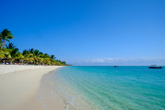 Flic en Flac coastine Mauritius