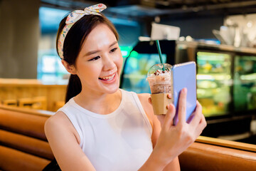 woman shopping in mall