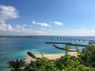 Obraz premium 南国の島ときれいな海