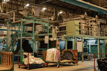 Fototapeten Verlassene Gebäude Garment factory machine and technology  in Bangladesh  © Mohiuddin