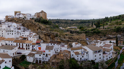 Fototapeta na wymiar panorama view of the landmark town of Setenil de las Bodegas in Andalusia