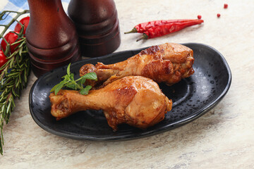 Roasted chicken legs with spicy sauce