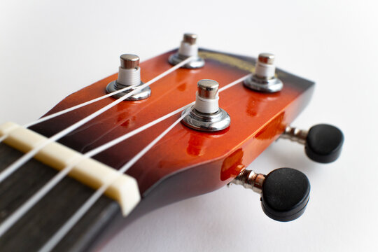 Ukulele, strumento musicale, musicoterapia, corde, accordatura, musica, concerto