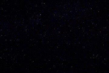 Sternenhimmel in dunkler Nacht