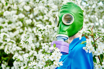 girl in gas mask - obrazy, fototapety, plakaty