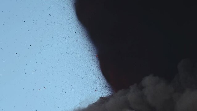 Vulcano Etna, Sicilia. Attivit&agrave; eruttiva avvenuta in data 21 febbraio 2022