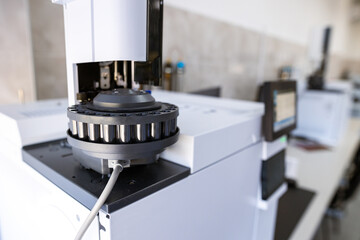The gas chromatograph system with head space sampler. The system provides reliable capabilities for...