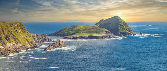 Fototapeta Coastal view on Puffin Island in County Kerry Ireland Wild Atlantic Way obraz