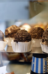 trufa de chocolate con virutas