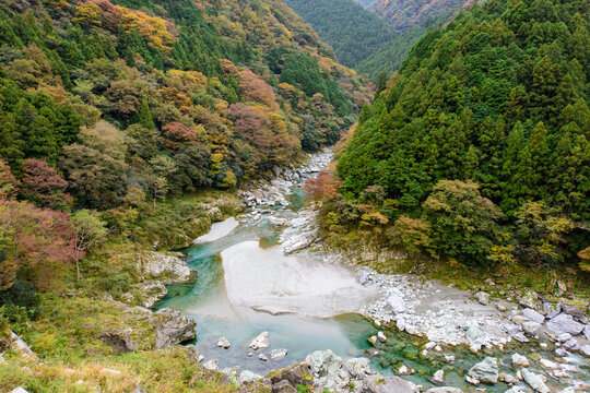 V字谷 の画像 2 244 件の Stock 写真 ベクターおよびビデオ Adobe Stock