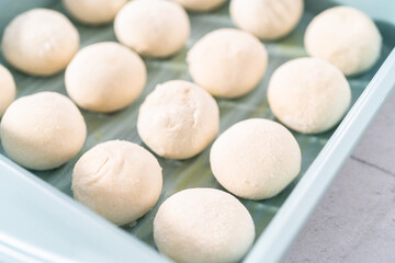 Dinner rolls