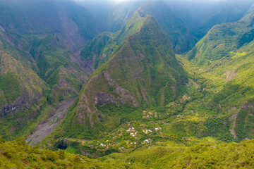 Fototapeta na wymiar Point de vue sur Grand bassin - Ile de La Réunion