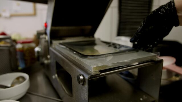 take-out food packaging, sealing the take-away package