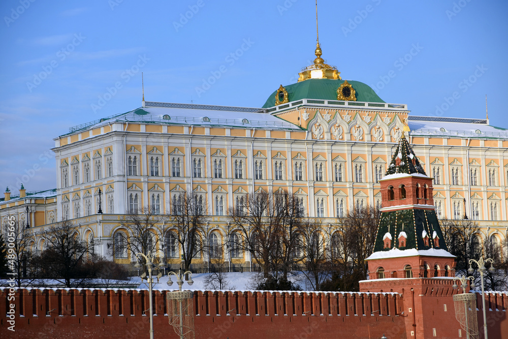 Wall mural moscow kremlin architecture in winter.