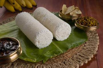 White rice puttu with chana masala curry