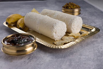 White rice puttu with chana masala curry