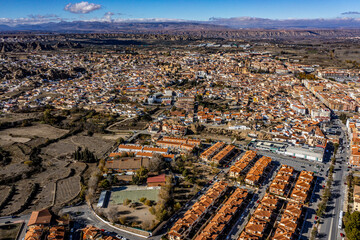 Obraz premium Guadix in Spanien Luftbilder | Drohnenaufnahmen von der Stadt Guadix in Andalusien