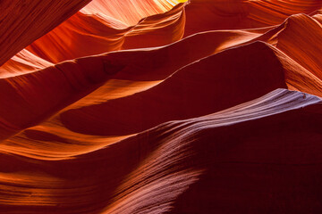 caverne de sable scupt&eacute; par le l'&eacute;rrosion &agrave; Antelope Canyon