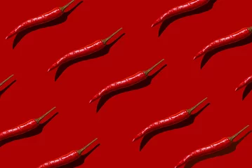 Fotobehang Chili Pepers Patroon van rode hete chilipepers. Pop art-stijl. Goed voor webbanners, webdesign, website-achtergronden..  © obsidianium