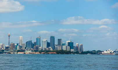 Fototapeta premium View of Sydney Bay Australia in the afternoon on a clear day.