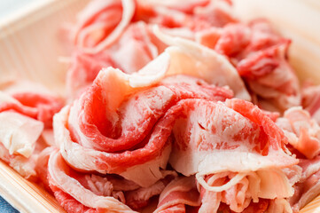 牛バラ薄切り肉