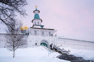 The Resurrection Cathedral of New Jerusalem Monastery was built according to the prototype - the Church of the Holy Sepulcher in Jerusalem. Snowfall