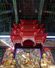 Obraz premium somewhere buddhist temple