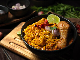 Famous Northern Thai food cuisine, Khao Soi Kai