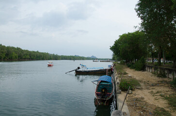 Different Thailand images, streets, markets, temples, buildings, rivers, beaches, and national parks.