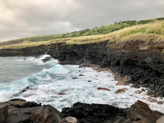 hawaii coastline ocean waves