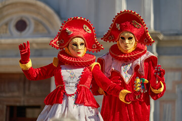 Fototapeta na wymiar venetian carnival mask in Venice 2022