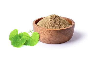 Dried gotu kola leaf powder (Asiatica centella) in wooden bowl and fresh green leaves isolated on white background.