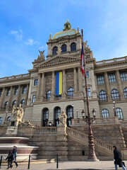 Fototapeta na wymiar Ukranian flag on the national museum