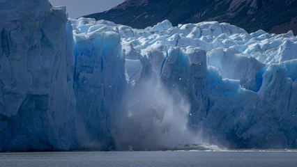 Foto op Plexiglas Beautiful view of ice glaciers © Ernesto Vincelli/Wirestock